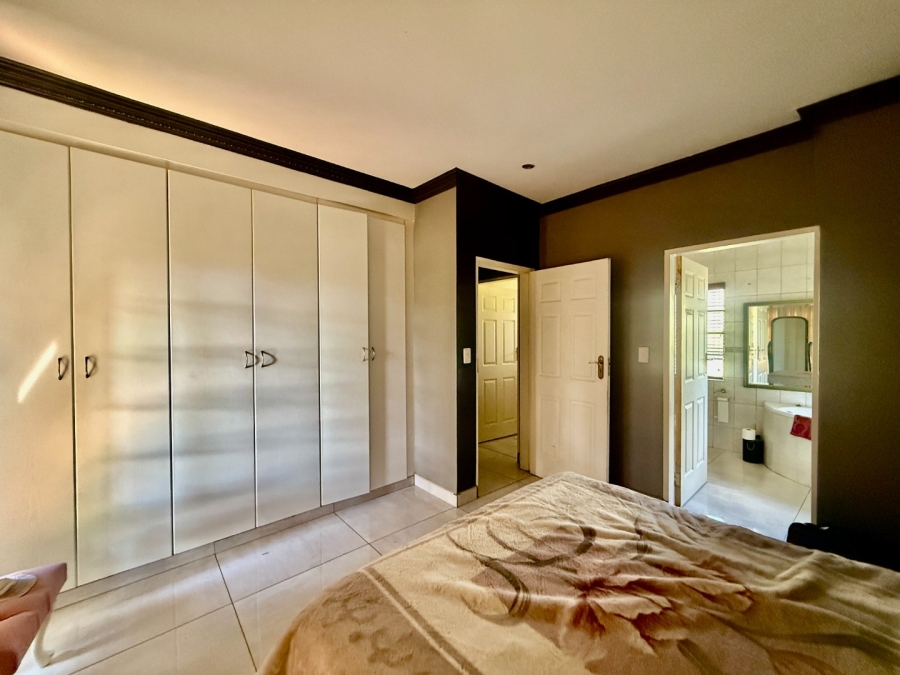 3 Bedroom Property for Sale in Meerhof North West